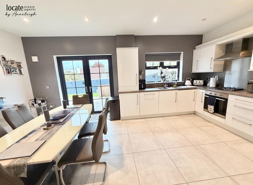 17 Cornmill Park, Campsie, Waterside, Derry, BT47 3FP