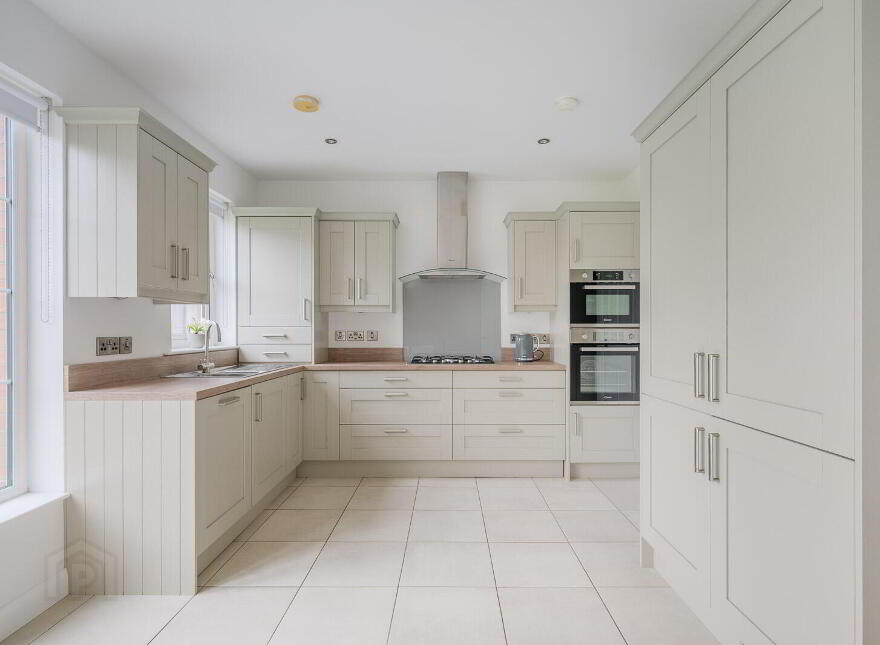 26 Prince Regent Park, Newtownards, BT23 7FT