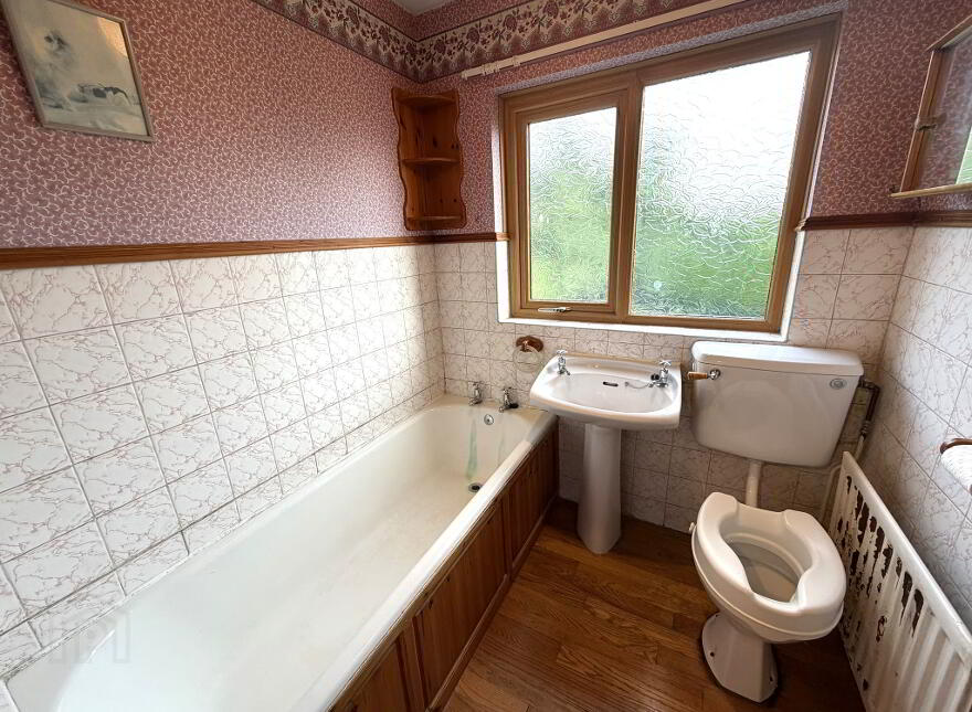 10 Ballyloughan Park, Ballymena, BT43 5HW