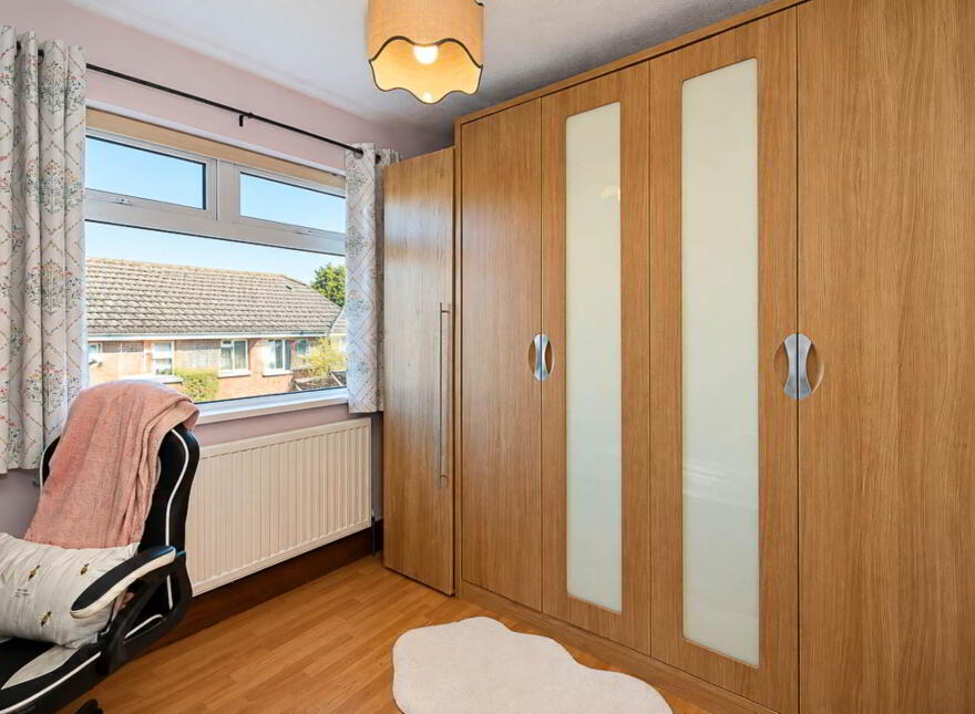 24 Hillsborough Gardens, Belfast, BT6 9DT