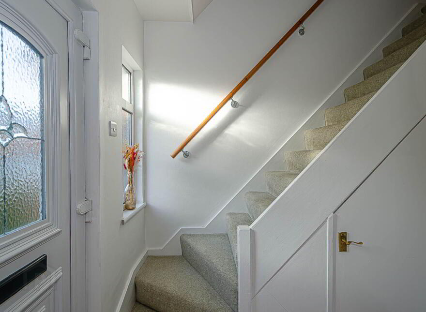 24 Hillsborough Gardens, Belfast, BT6 9DT