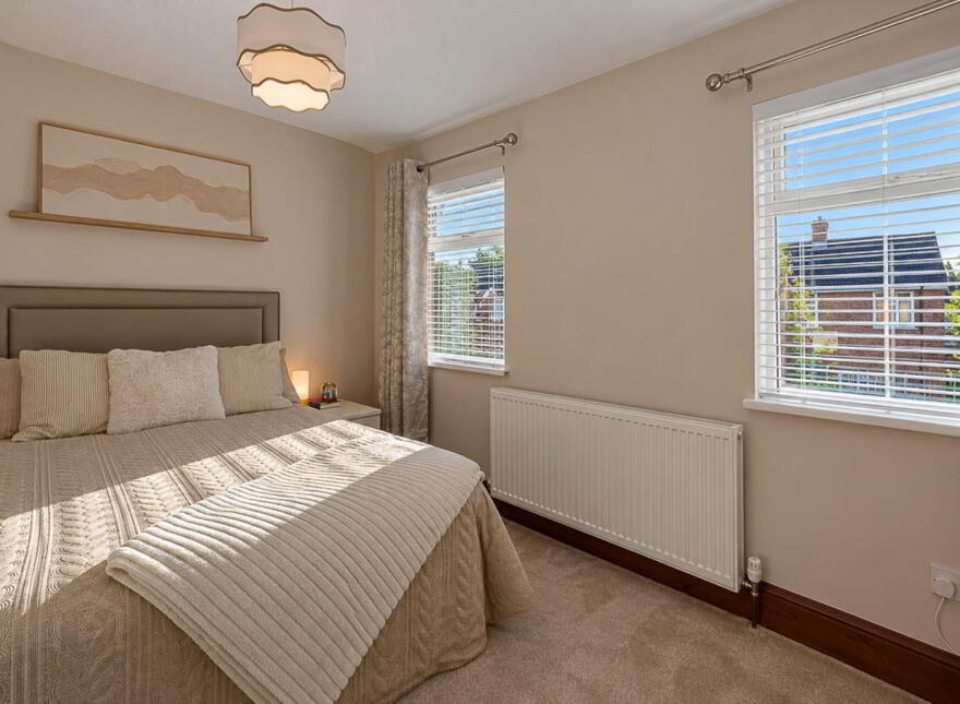24 Hillsborough Gardens, Belfast, BT6 9DT