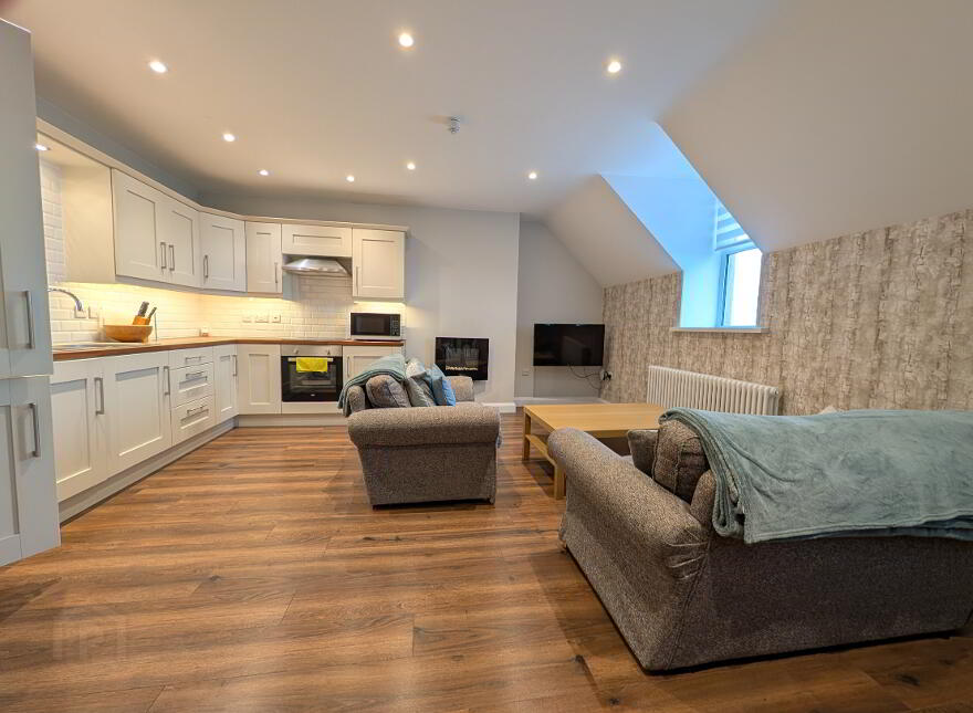 Central Promenade, Newcastle, BT33 0EU