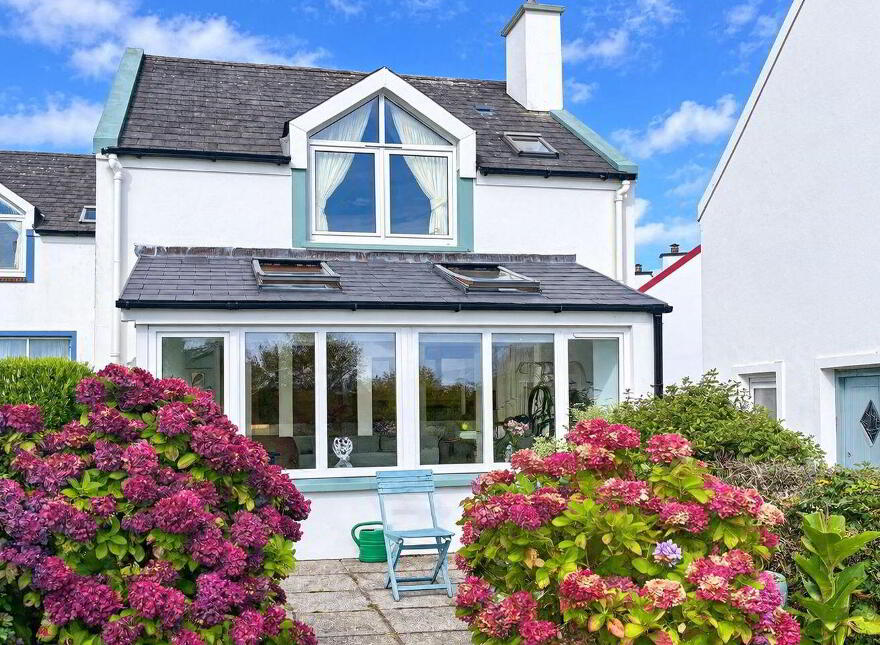 Kestrel Cottage, Colla Road, Schull, P81KW25