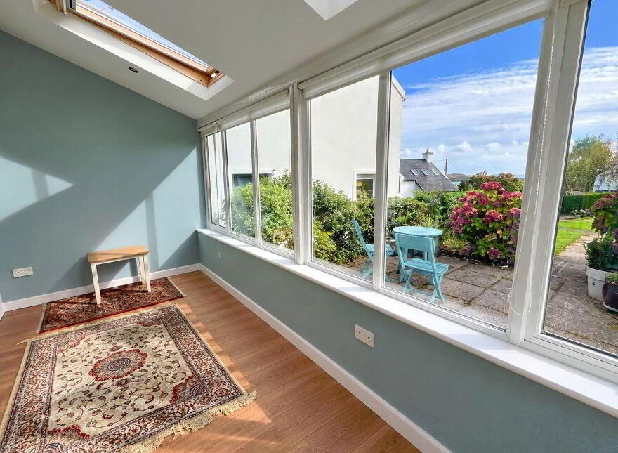 Kestrel Cottage, Colla Road, Schull, P81KW25