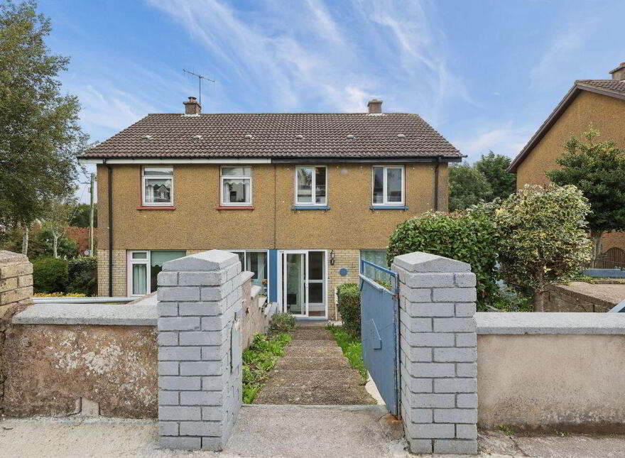 44 Bayview Estate, Carrignafoy, Cobh, P24RD27