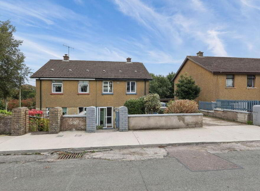 44 Bayview Estate, Carrignafoy, Cobh, P24RD27