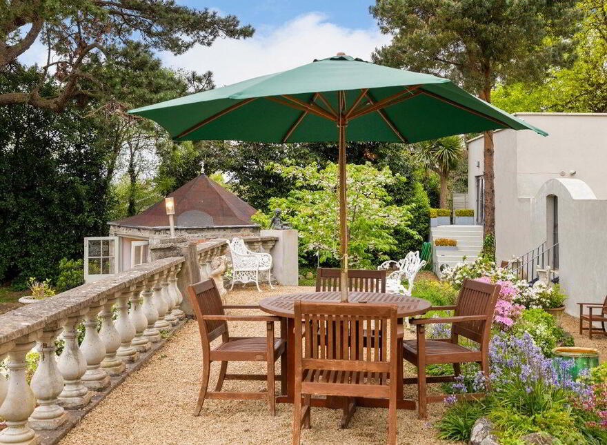 Laragh House, Killiney Avenue, Killiney, Killiney, A96AK18