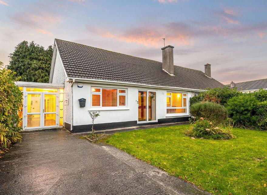 19 Mount Carmel, Newbridge, W12DK29