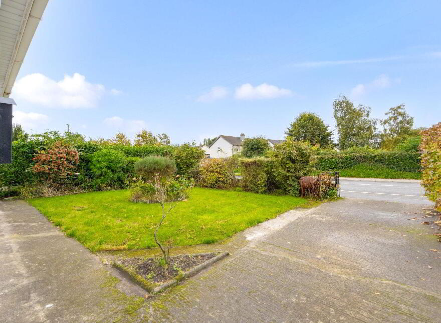 19 Mount Carmel, Newbridge, W12DK29