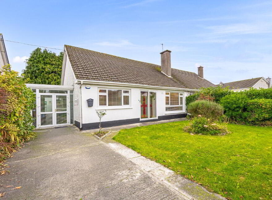 19 Mount Carmel, Newbridge, W12DK29