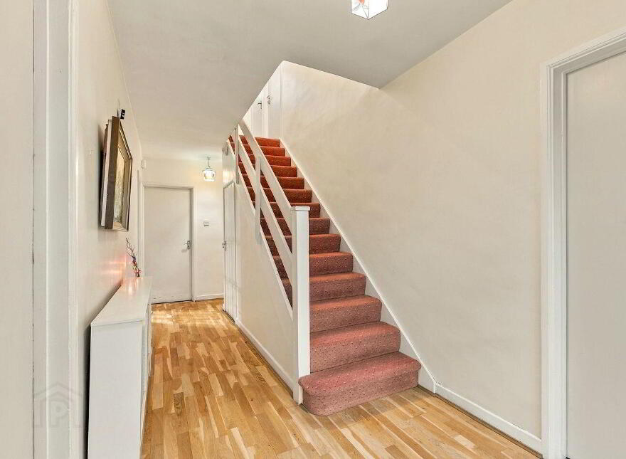 19 Mount Carmel, Newbridge, W12DK29