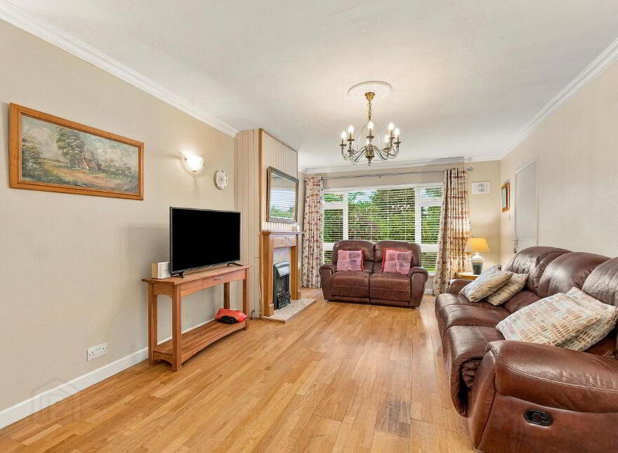 19 Mount Carmel, Newbridge, W12DK29