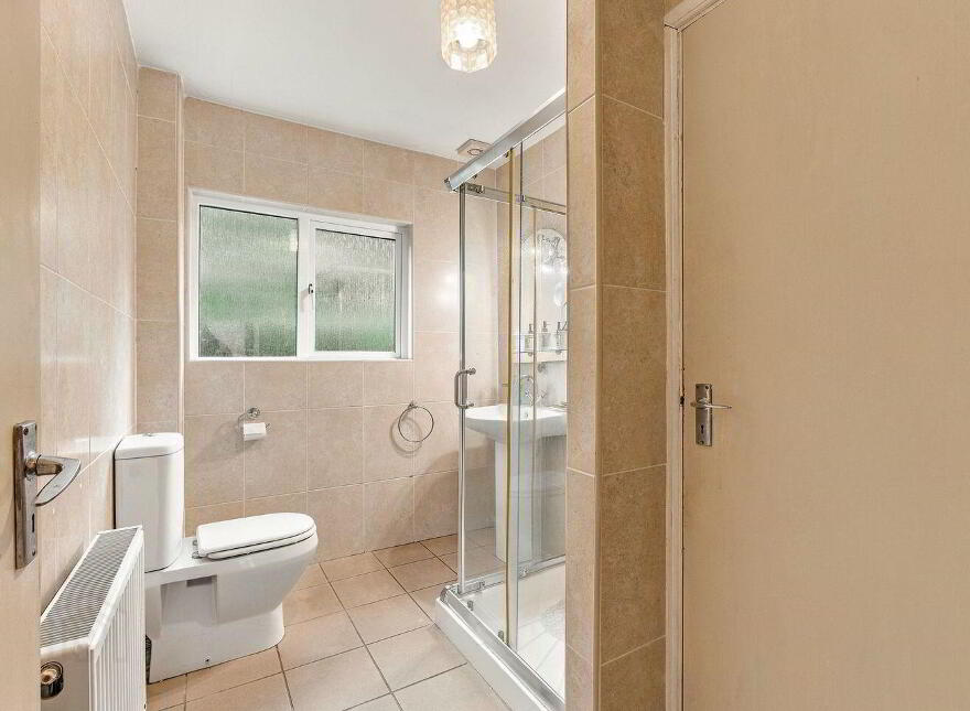 19 Mount Carmel, Newbridge, W12DK29