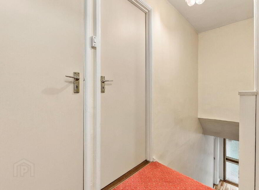 19 Mount Carmel, Newbridge, W12DK29