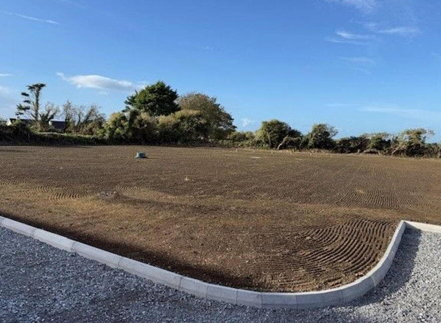 West Commons, Ardfert, V92KX82