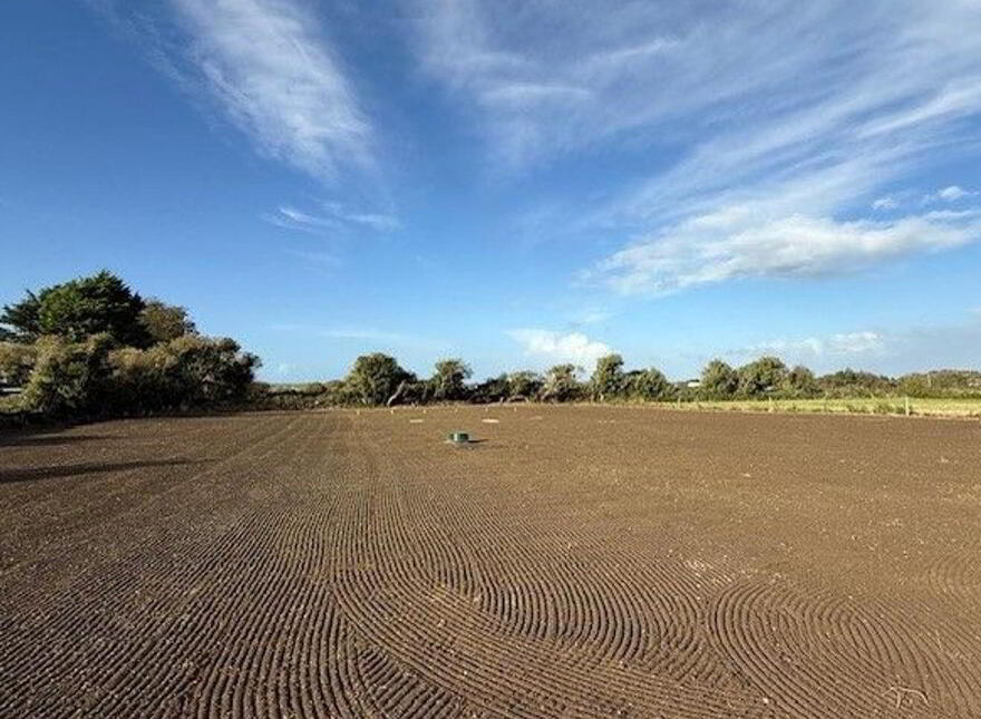 West Commons, Ardfert, V92KX82