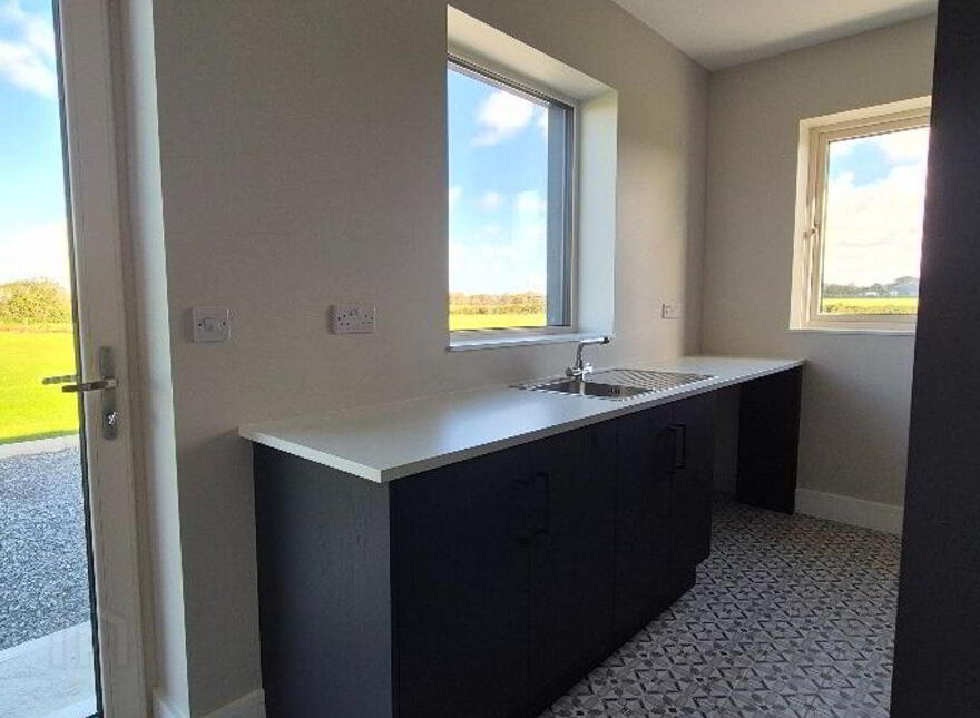 West Commons, Ardfert, V92KX82