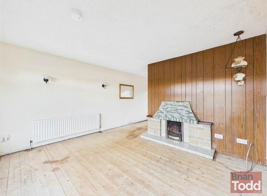 Wyncairn Avenue, Larne, BT40 2ED