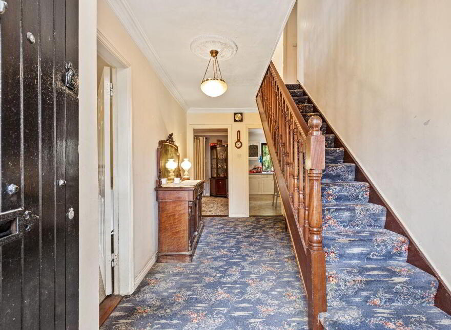 6 The Glade, Oak Park, Road, R93TF67