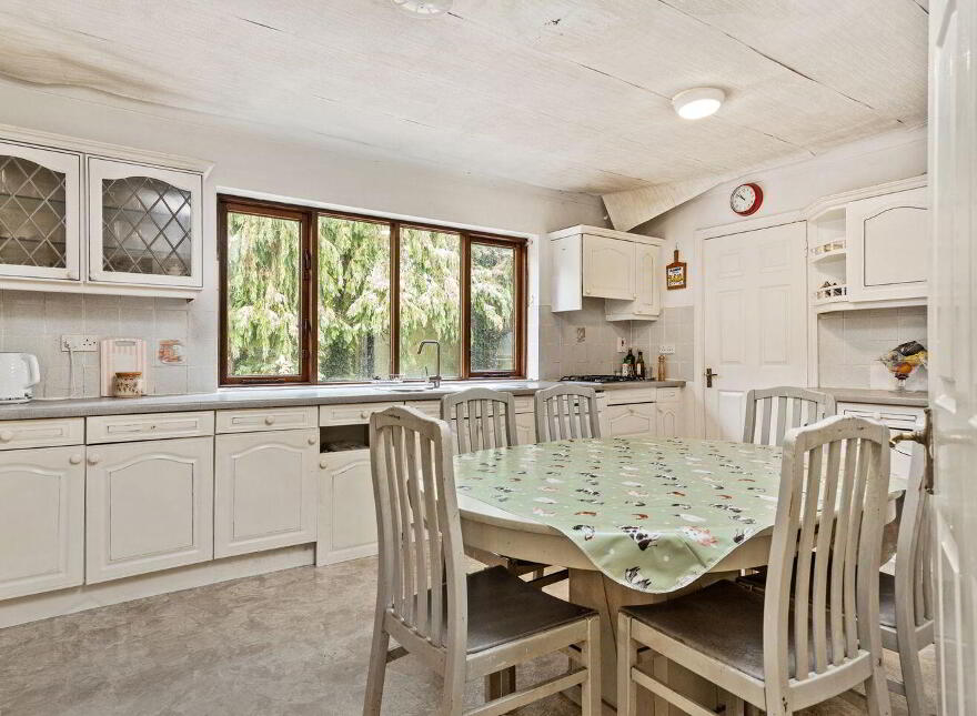 6 The Glade, Oak Park, Road, R93TF67