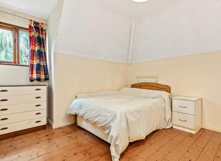 6 The Glade, Oak Park, Road, R93TF67