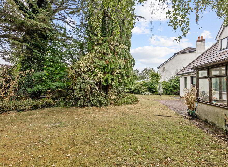 6 The Glade, Oak Park, Road, R93TF67