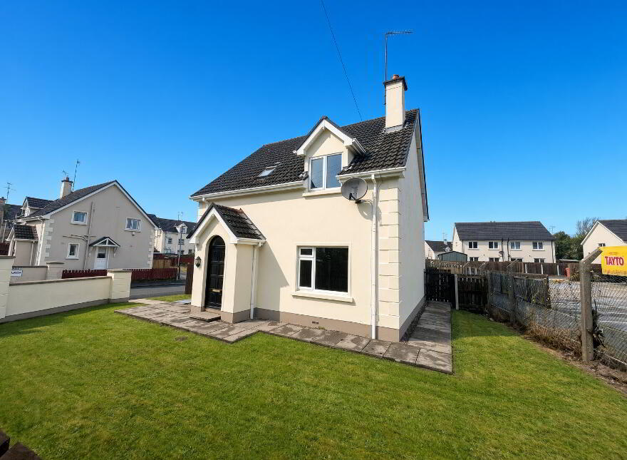 1 Galliagh Shore, Enniskillen, BT74 7GS