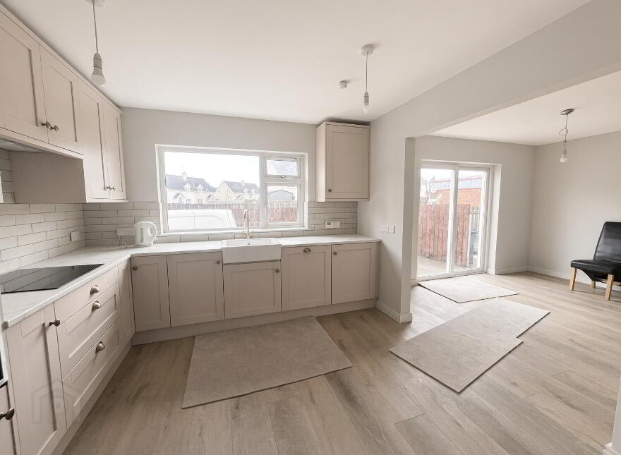1 Galliagh Shore, Enniskillen, BT74 7GS