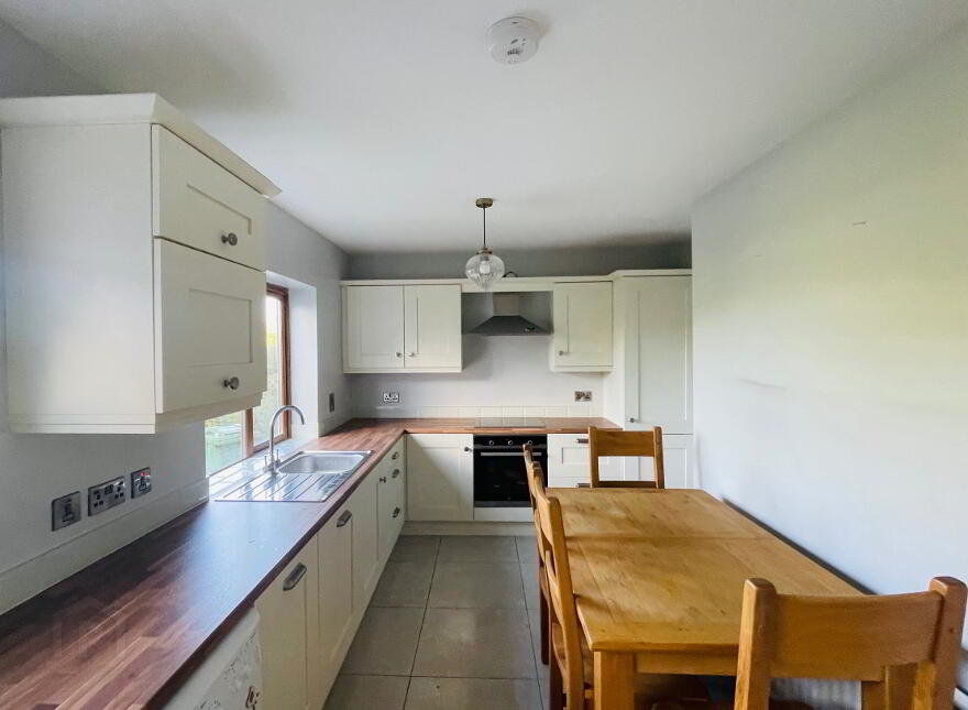 33 Crossmore Gardens, Keady, BT60 2TR