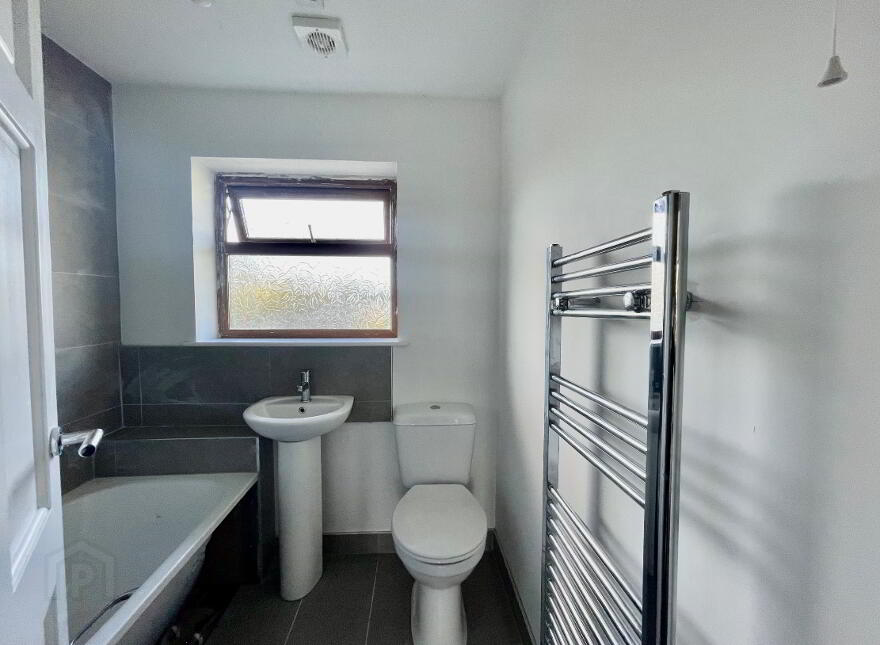 33 Crossmore Gardens, Keady, BT60 2TR