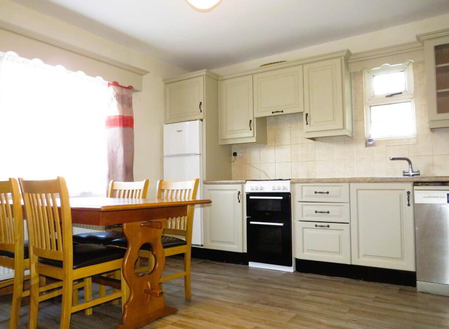 4 Holy Cross Place, Charleville, P56VW28