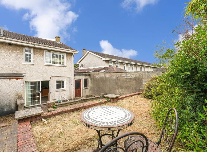 17 Carrigallen Park, Finglas, Finglas, D11