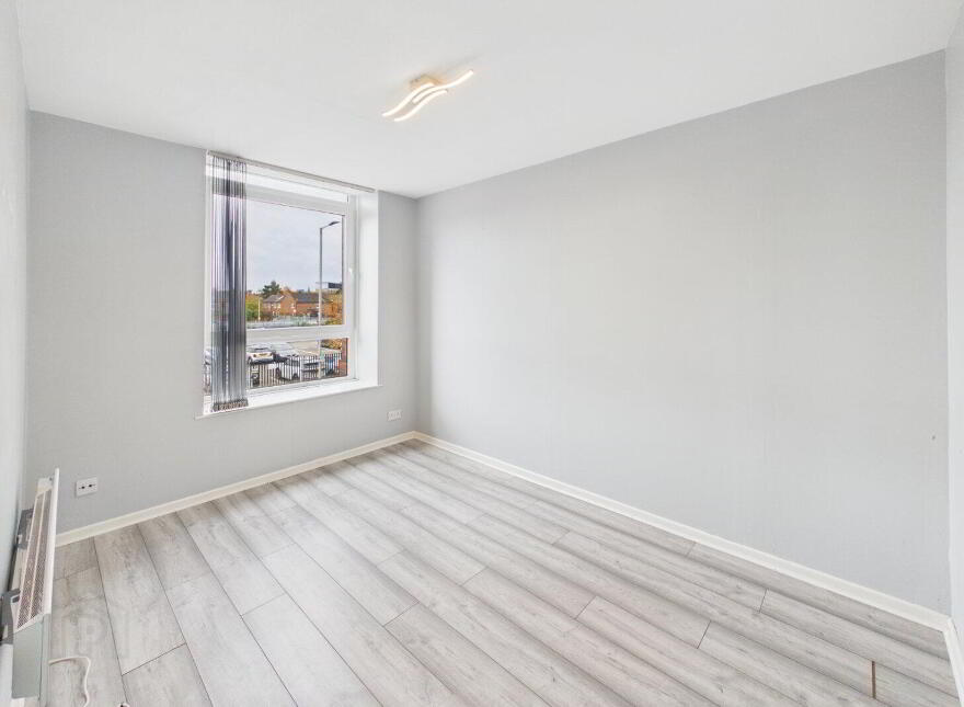 Flat 4 Tyrone House, 30 Adelaide Street, Belfast, BT2 8HH