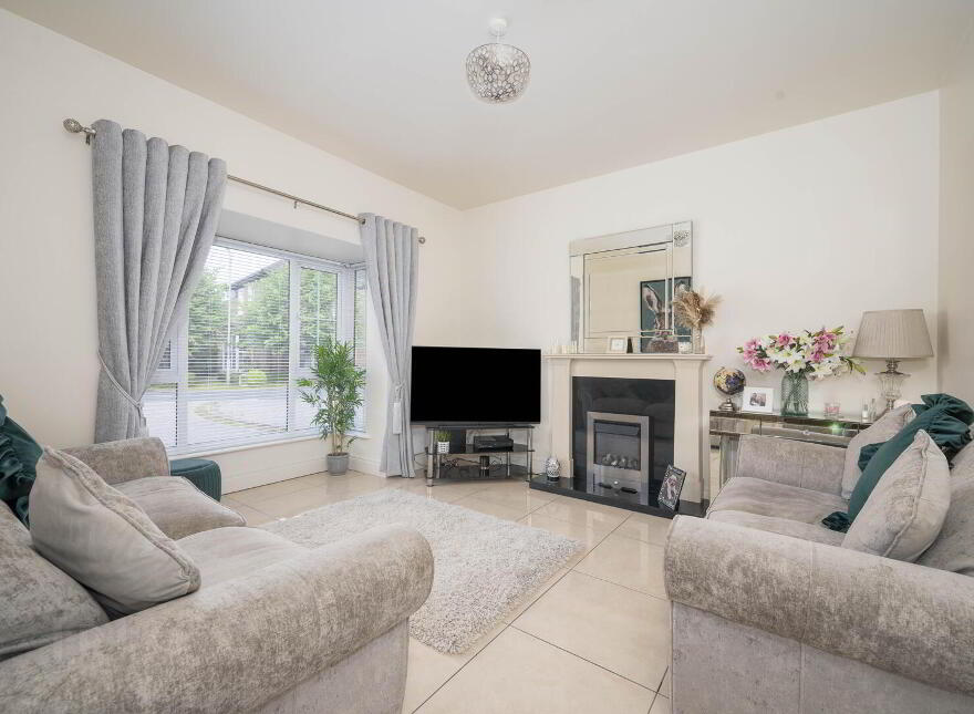 23 Magheralave Meadows, Lisburn, BT28 3NT