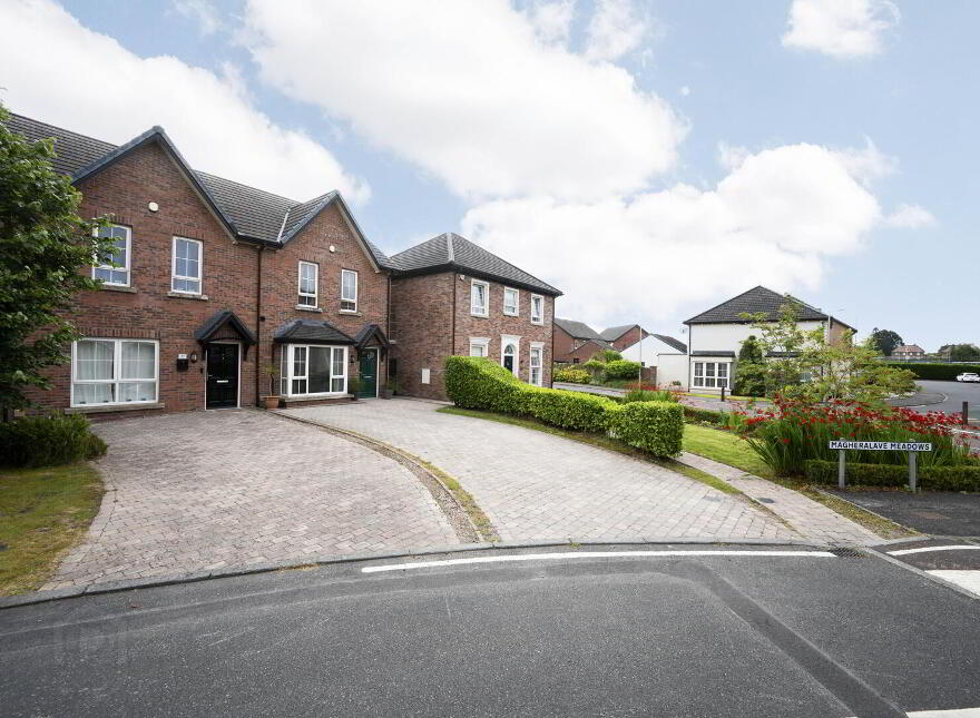 23 Magheralave Meadows, Lisburn, BT28 3NT