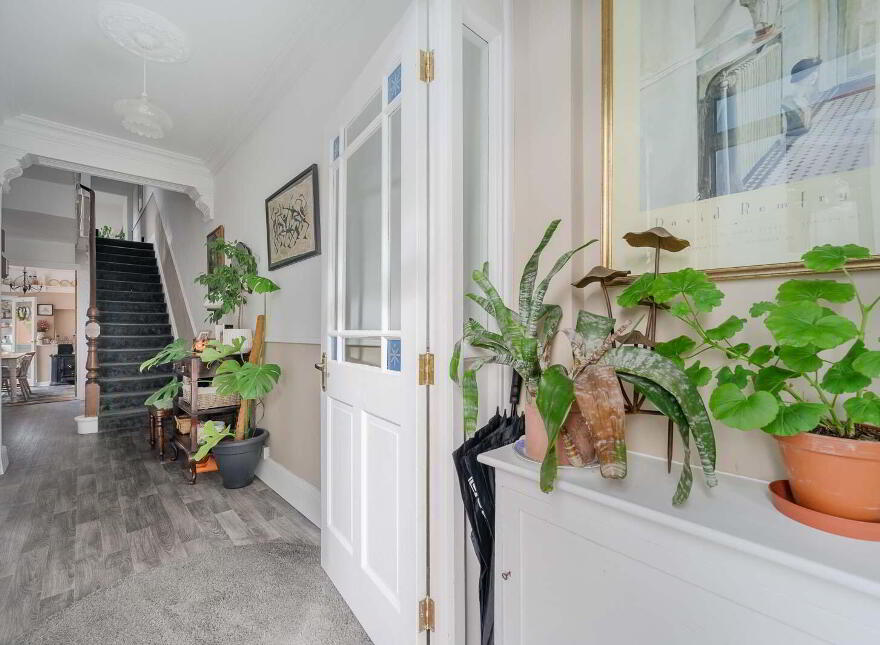 7 Knock Road, Belfast, BT5 6LA