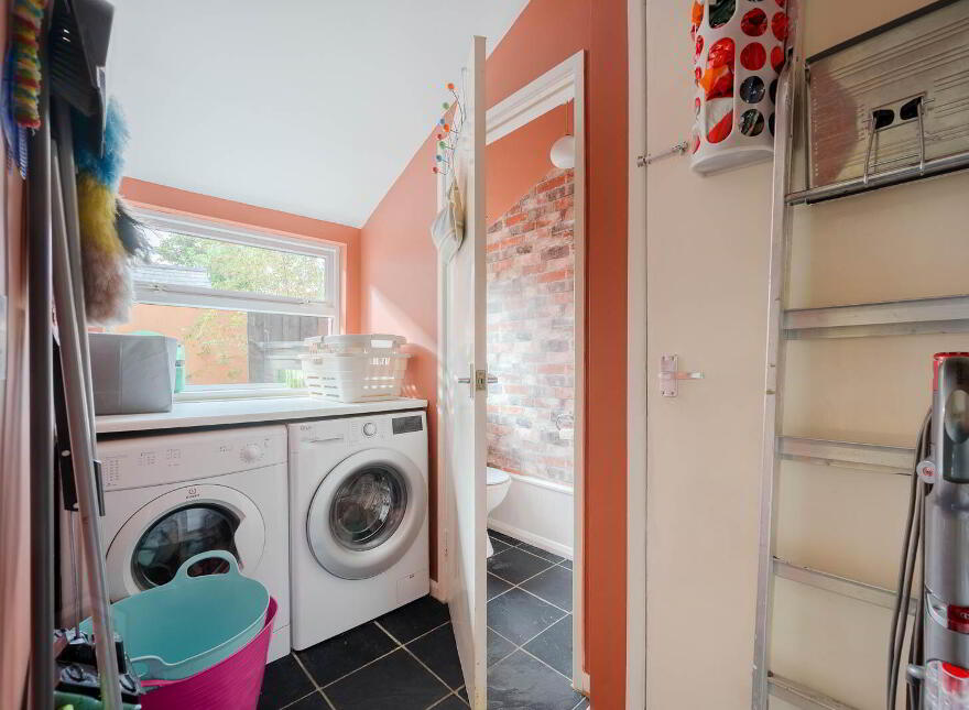 7 Knock Road, Belfast, BT5 6LA