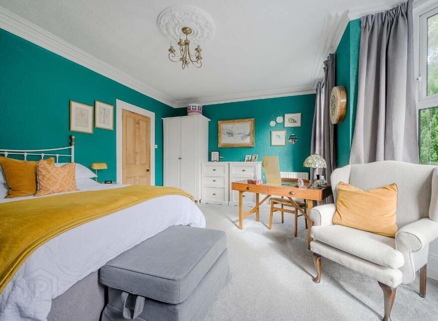 7 Knock Road, Belfast, BT5 6LA