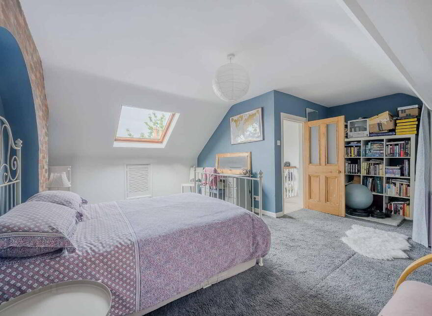 7 Knock Road, Belfast, BT5 6LA
