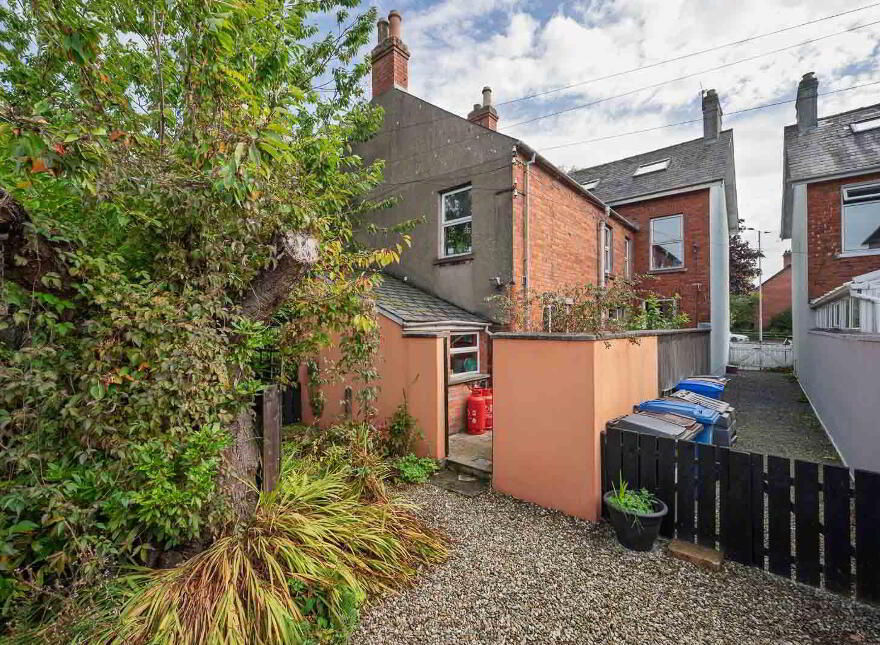 7 Knock Road, Belfast, BT5 6LA
