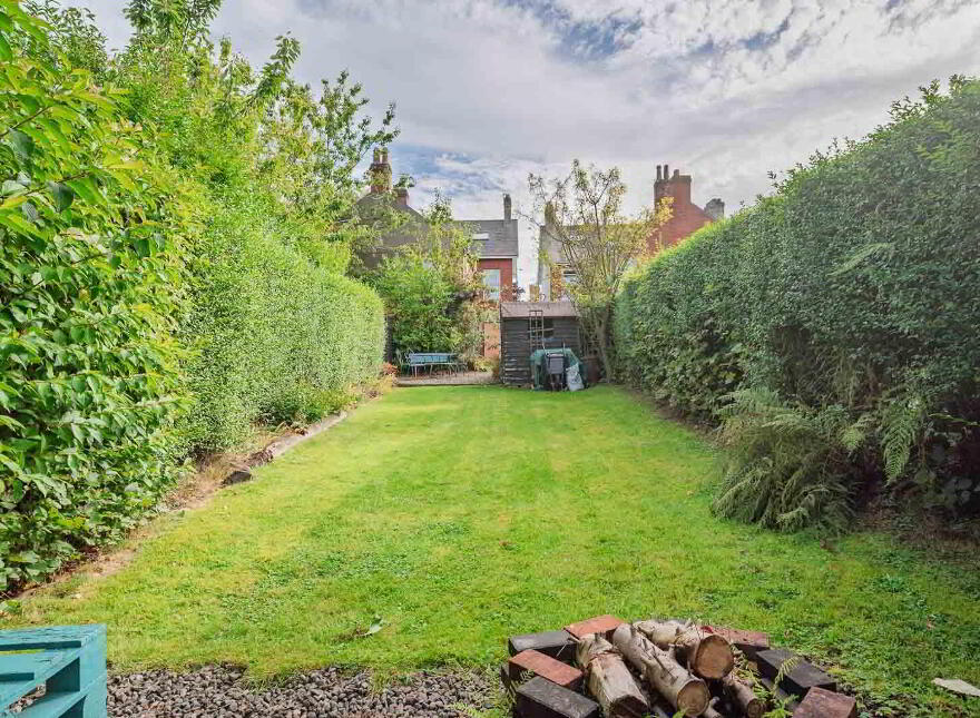 7 Knock Road, Belfast, BT5 6LA