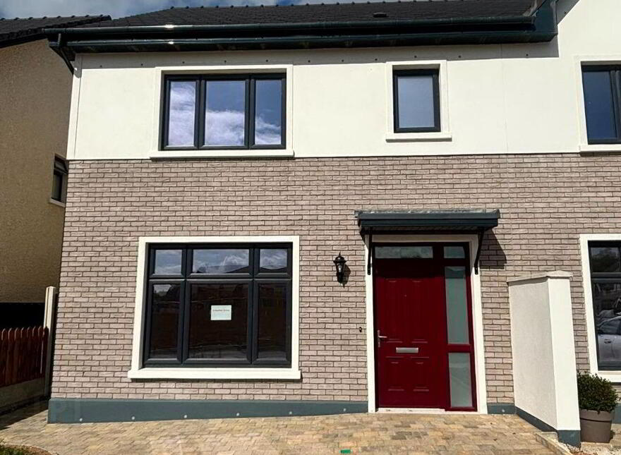 2 Heather Grove, Janeville, Carrigaline, P43YV00 photo