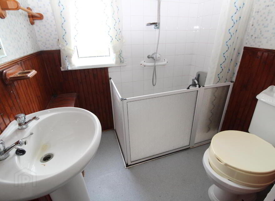 369 Carnmoney Road, Newtownabbey, BT36 6NN