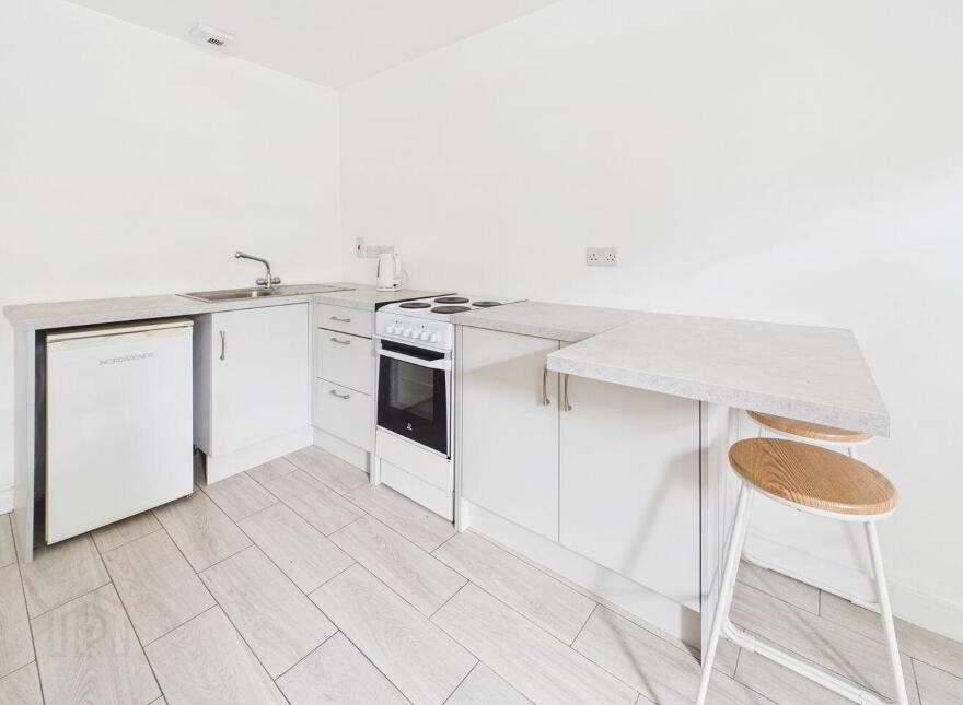 Main St, Cloughjordan, E53TF90
