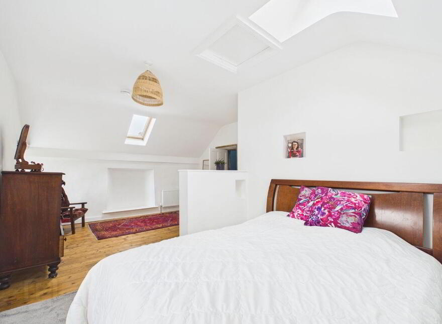 Main St, Cloughjordan, E53TF90