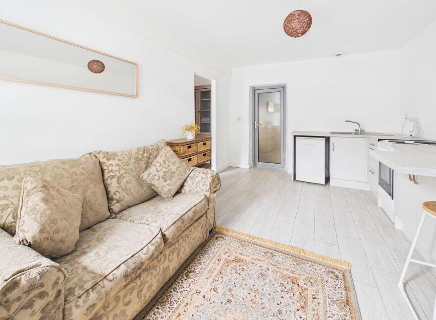 Main St, Cloughjordan, E53TF90