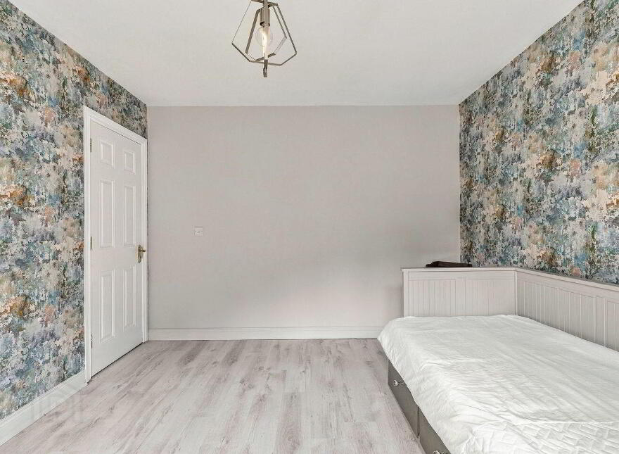 65 Kilbelin Abbey, Newbridge, W12RW01