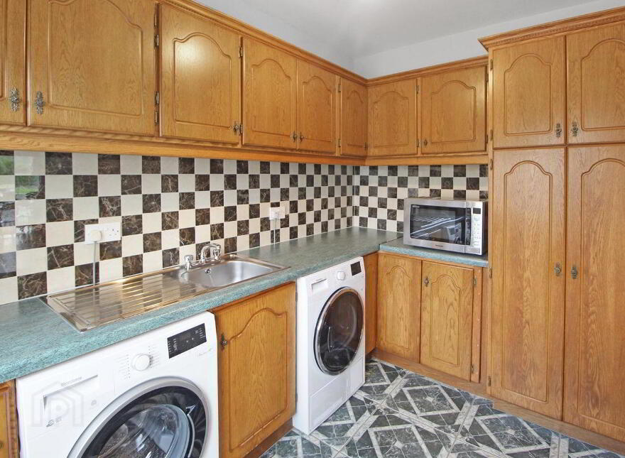 Riverview House, Meenatarriff, Newmarket, P51E658