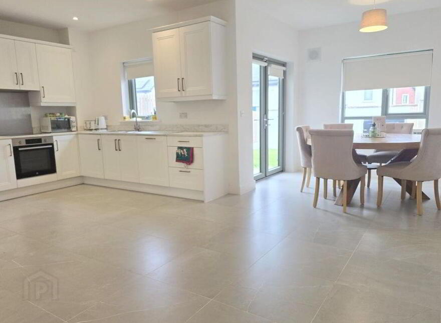 8 Newtown Mews, The Meadows, Kill, W91K57F